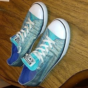 Converse size 6 Junior/Big Kid